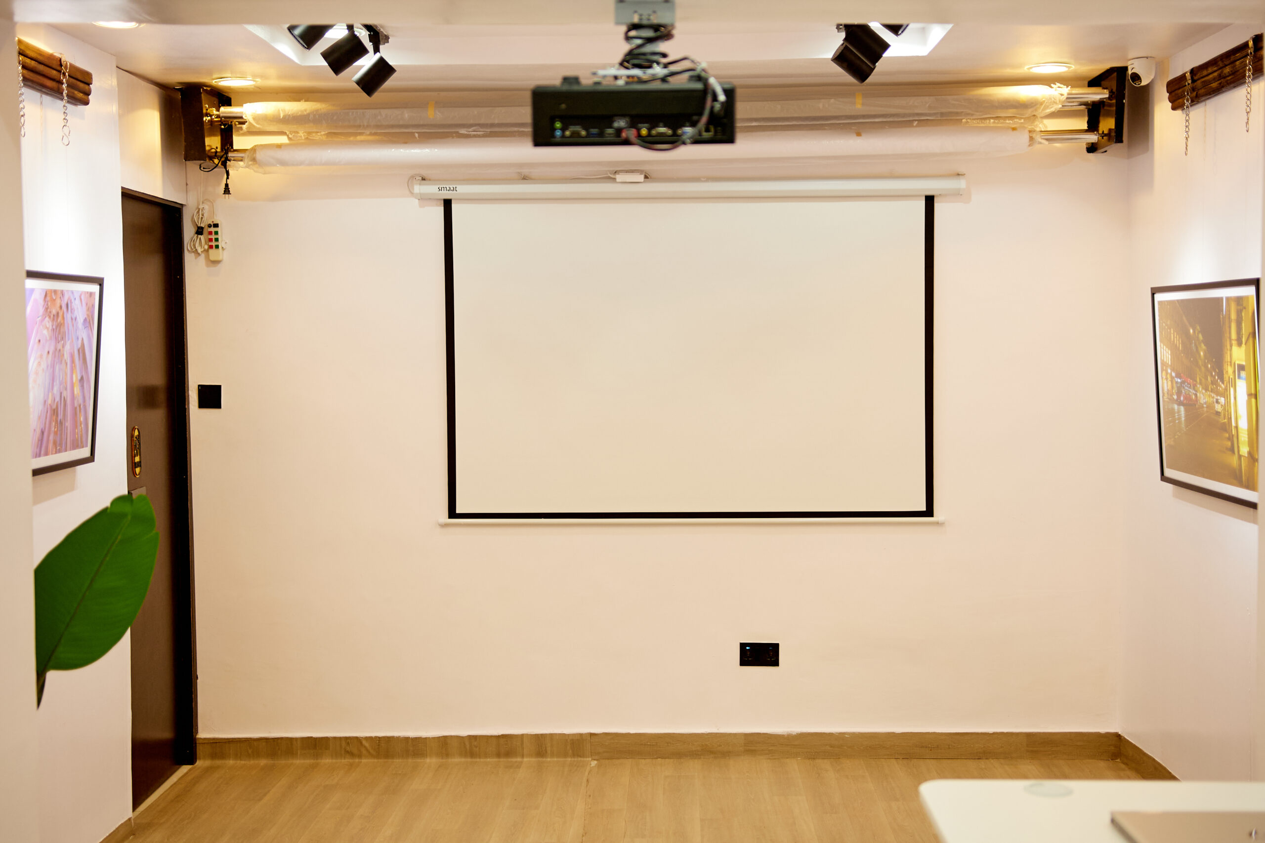 Magnolia Gallery Hub, SUITABLE FOR WORKSHOPS, TRAININGS, E.T.C